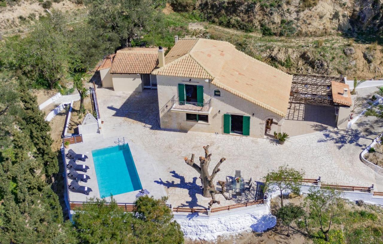 Villa Kanalos - Private Pool & Stunning Views, By Zantewize Kalamákion المظهر الخارجي الصورة
